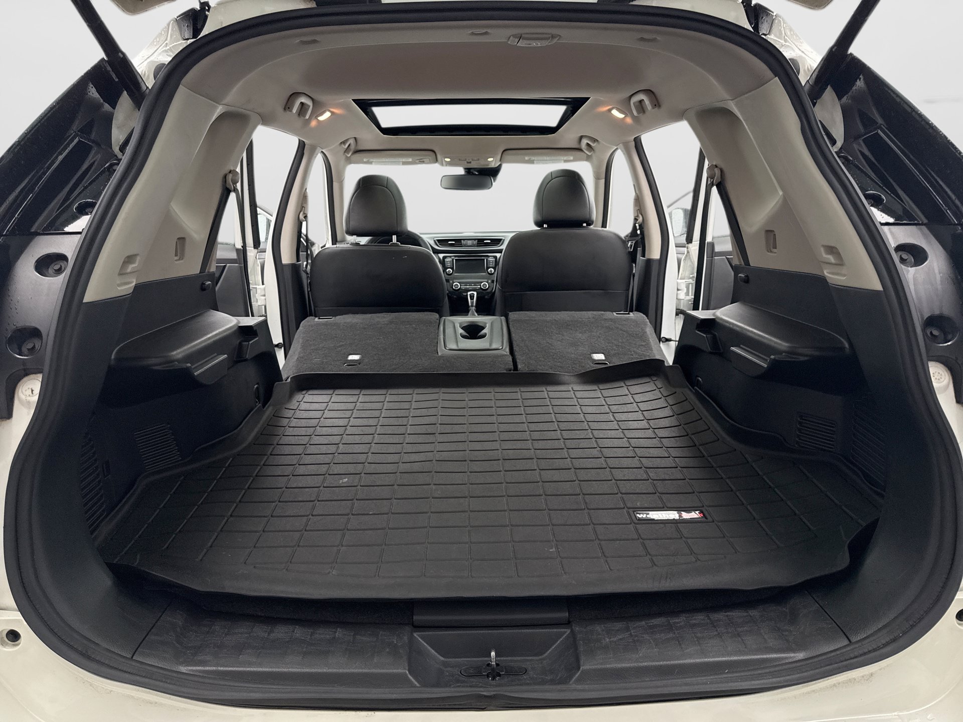 Used 2019 Nissan Rogue SL w/ Premium Package AWD/4WD image 18