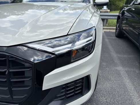 Used 2022 Audi Q8 Premium AWD/4WD image 12