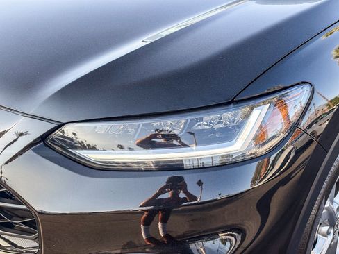 Certified 2024 Honda HR-V LX image 9