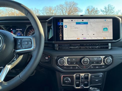 New 2026 Jeep Wrangler Sahara image 18