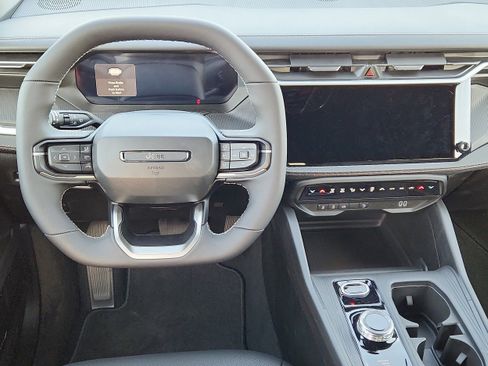 New 2026 Jeep Cherokee Overland image 14