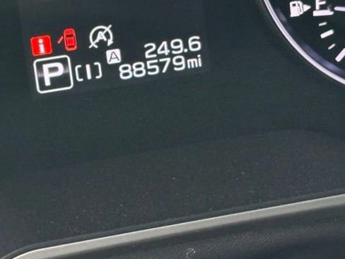 Used 2021 Subaru Legacy Sport image 9