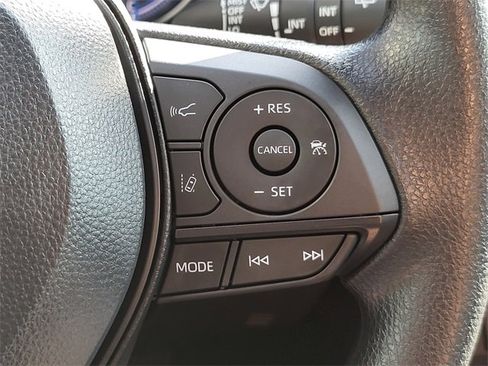 Used 2025 Toyota RAV4 XLE image 24