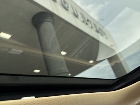 Used 2021 Jeep Grand Cherokee L Limited w/ Luxury Tech Group II image 6