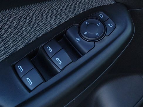 Used 2024 Chevrolet TrailBlazer LT w/ Driver Confidence Package image 16