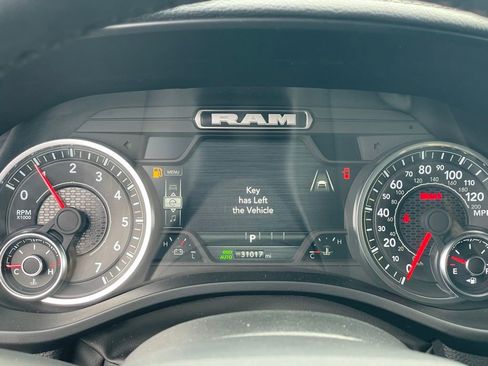 Used 2025 RAM 1500 Laramie image 23