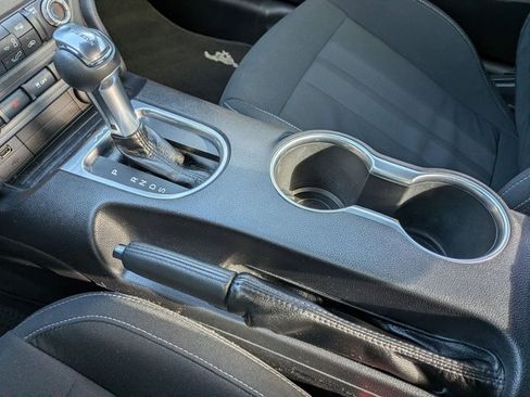 Used 2020 Ford Mustang Coupe RWD image 15
