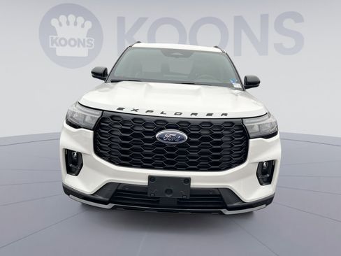 New 2026 Ford Explorer ST-Line w/ ST-Line Street Pack image 11