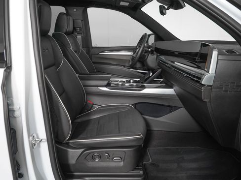 Used 2026 Cadillac Escalade Sport w/ Touring Package AWD/4WD image 10