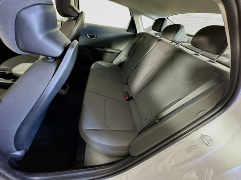 Used 2025 Kia K4 LXS image 26