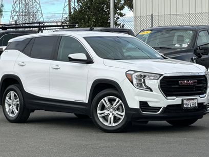 Used 2024 GMC Terrain SLE