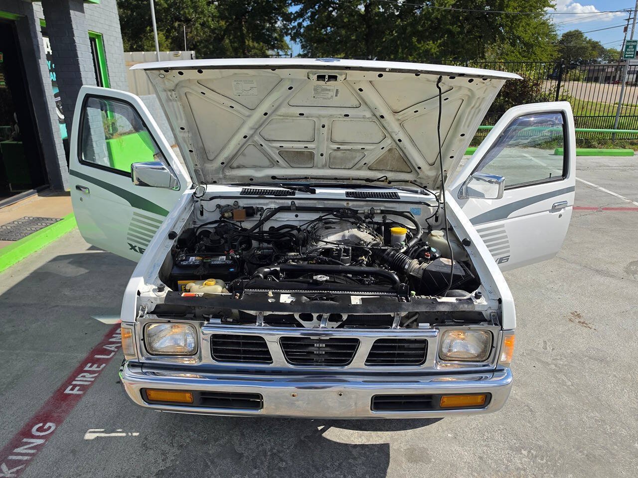 Used 1995 Nissan Pickup XE RWD image 44