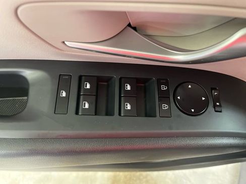 Used 2025 Hyundai Tucson SEL image 13