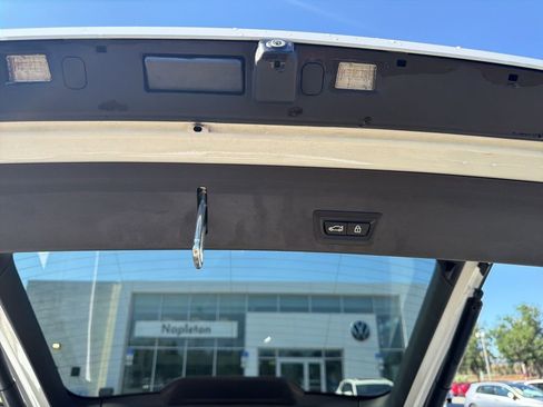 Used 2023 BMW X6 xDrive40i w/ Executive Package AWD/4WD image 21