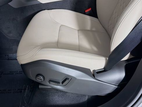 New 2026 Volvo XC90 B6 Plus w/ Protection Package Premier AWD/4WD image 20