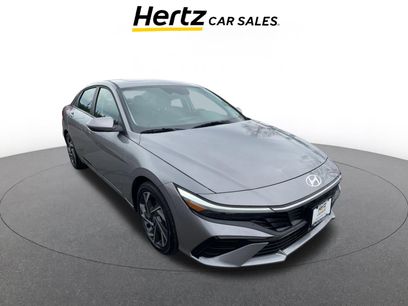 Used 2025 Hyundai Elantra Limited