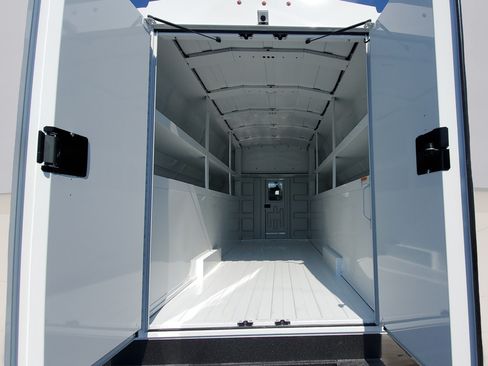 New 2026 Ford E-450 and Econoline 450 Super Duty w/ Power Equipment Group RWD image 37