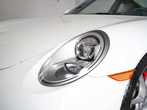 Used 2015 Porsche 911 Carrera S RWD image 40