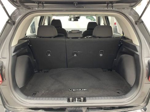 Used 2022 Hyundai Venue SEL image 14