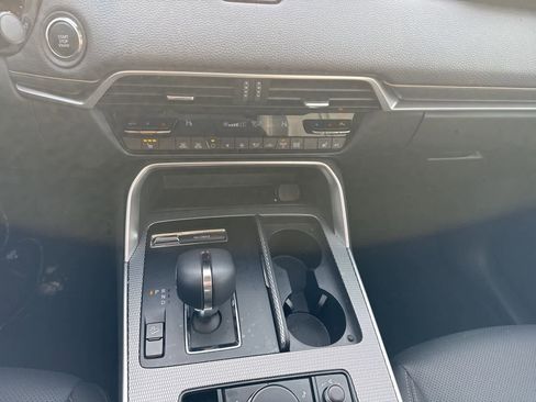 Used 2025 MAZDA CX-90 3.3 Turbo w/ Premium Sport Pkg image 16