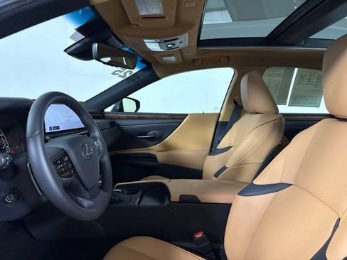 Used 2025 Lexus ES 350 w/ Premium Package FWD image 21