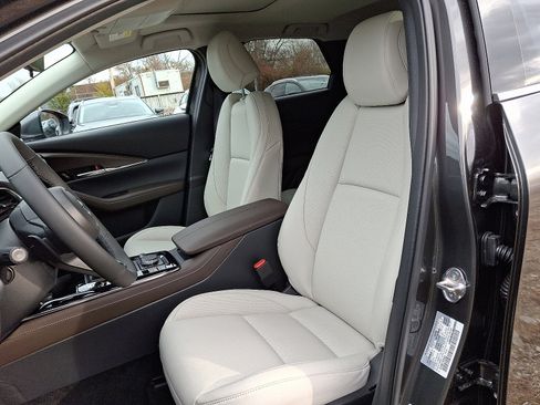 New 2025 MAZDA CX-30 AWD 2.5 S w/ Premium Package image 7