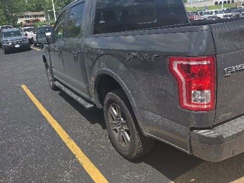 Used 2016 Ford F150 XLT w/ Equipment Group 302A Luxury RWD image 3