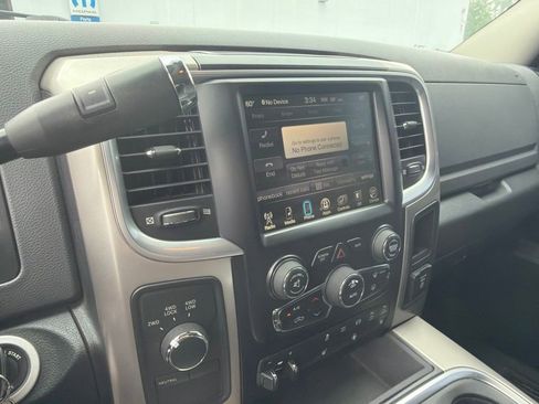 Used 2017 RAM 3500 Big Horn w/ Sport Appearance Group AWD/4WD image 4