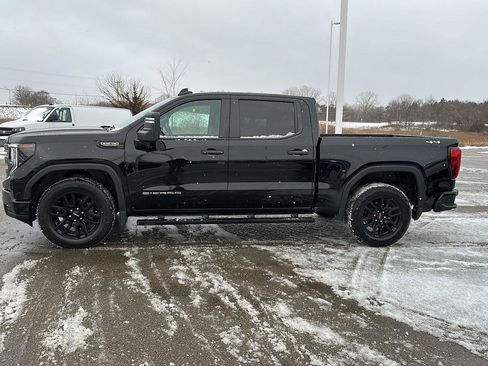 Used 2023 GMC Sierra 1500 Pro w/ Graphite Edition image 2