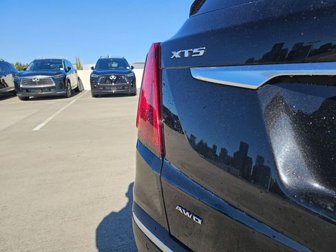 Used 2021 Cadillac XT5 Premium Luxury image 15