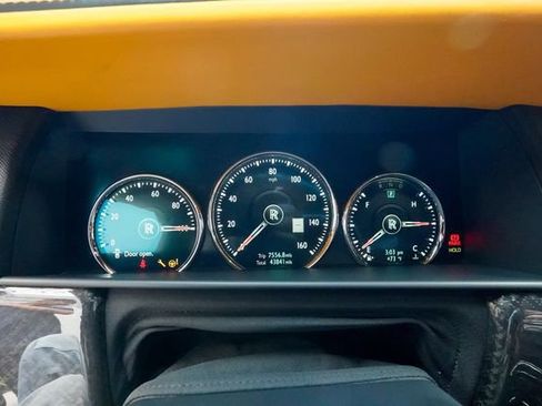 Used 2020 Rolls-Royce Cullinan Black Badge image 58