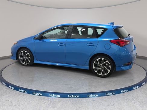 Used 2017 Toyota Corolla iM image 9