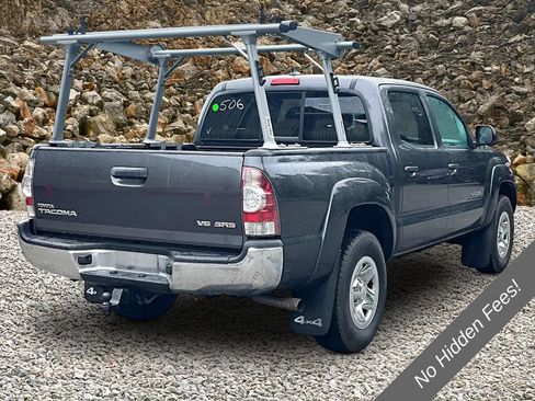 Used 2015 Toyota Tacoma 4x4 Double Cab w/ SR5 Package image 2