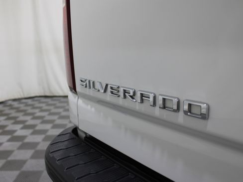 Used 2025 Chevrolet Silverado 2500 Custom w/ Custom Convenience Package AWD/4WD image 24