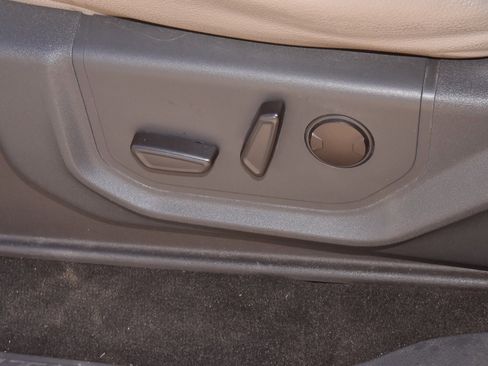 Used 2020 Ford Expedition XLT w/ Equipment Group 202A image 35