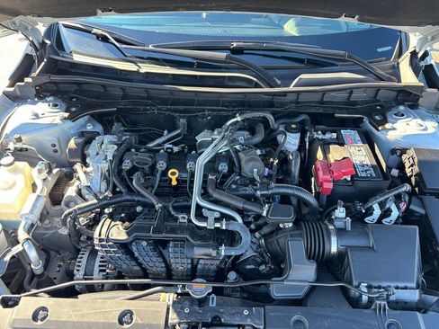 Used 2024 Nissan Altima 2.5 SV image 25