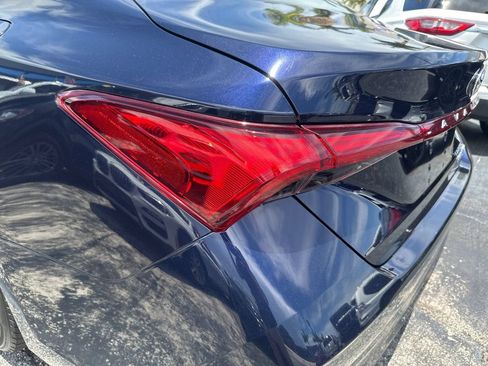 Used 2021 Toyota Avalon Limited w/ Advanced Safety Package FWD image 14