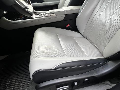 Used 2019 Lexus RX 350 FWD w/ Navigation Package image 17