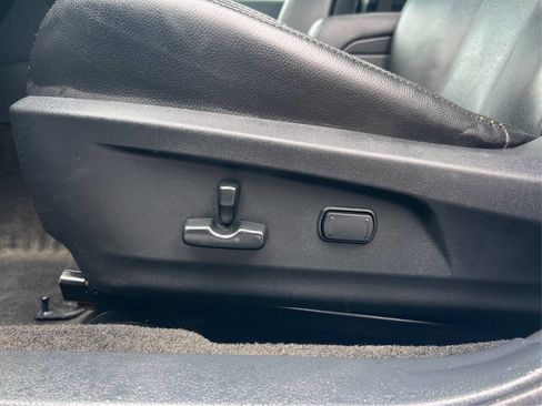 Used 2013 Subaru Legacy 2.5i Limited image 19