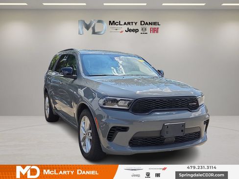 Used 2024 Dodge Durango GT RWD image 1
