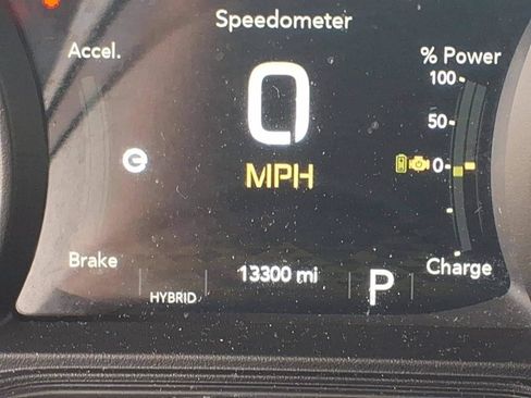 Used 2025 Jeep Wrangler Unlimited Rubicon 4xe w/ Convenience Group AWD/4WD image 20