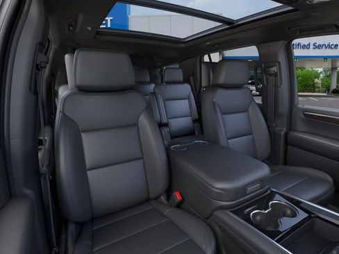 New 2026 Chevrolet Tahoe Z71 w/ Z71 Off-Road Package AWD/4WD image 16