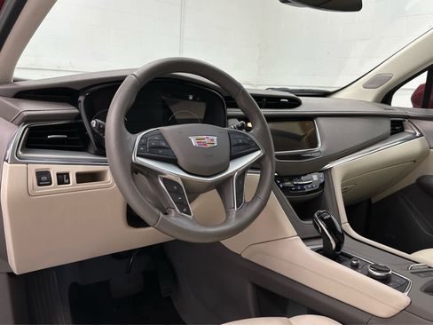 Used 2023 Cadillac XT5 Premium Luxury AWD/4WD image 9