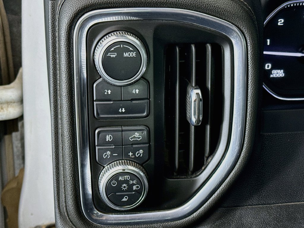 Used 2023 GMC Sierra 3500 SLE w/ SLE Convenience Package AWD/4WD image 9