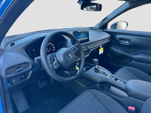 Certified 2026 Honda HR-V Sport image 7