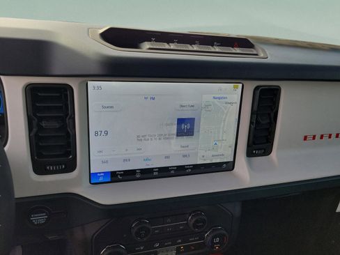 New 2025 Ford Bronco Heritage Edition image 21