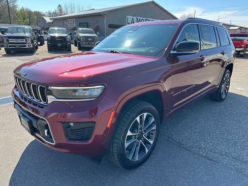 Used 2021 Jeep Grand Cherokee L Overland w/ Luxury Tech Group IV AWD/4WD image 9