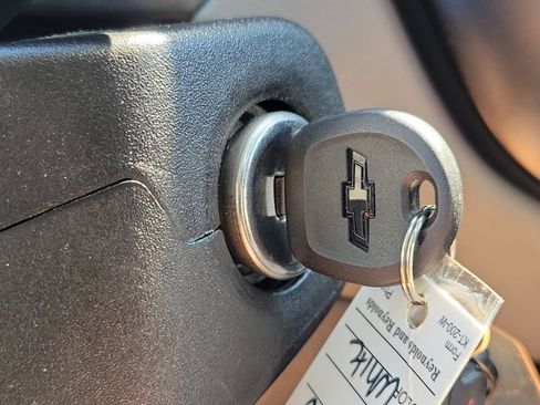 Used 2021 Chevrolet Colorado W/T w/ WT Convenience Package image 32