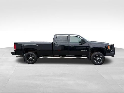 Used 2014 GMC Sierra 2500 SLE AWD/4WD image 2