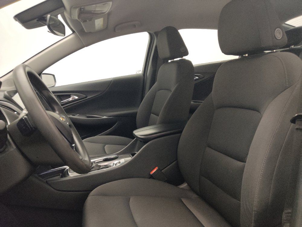 Used 2025 Chevrolet Malibu LT FWD image 17